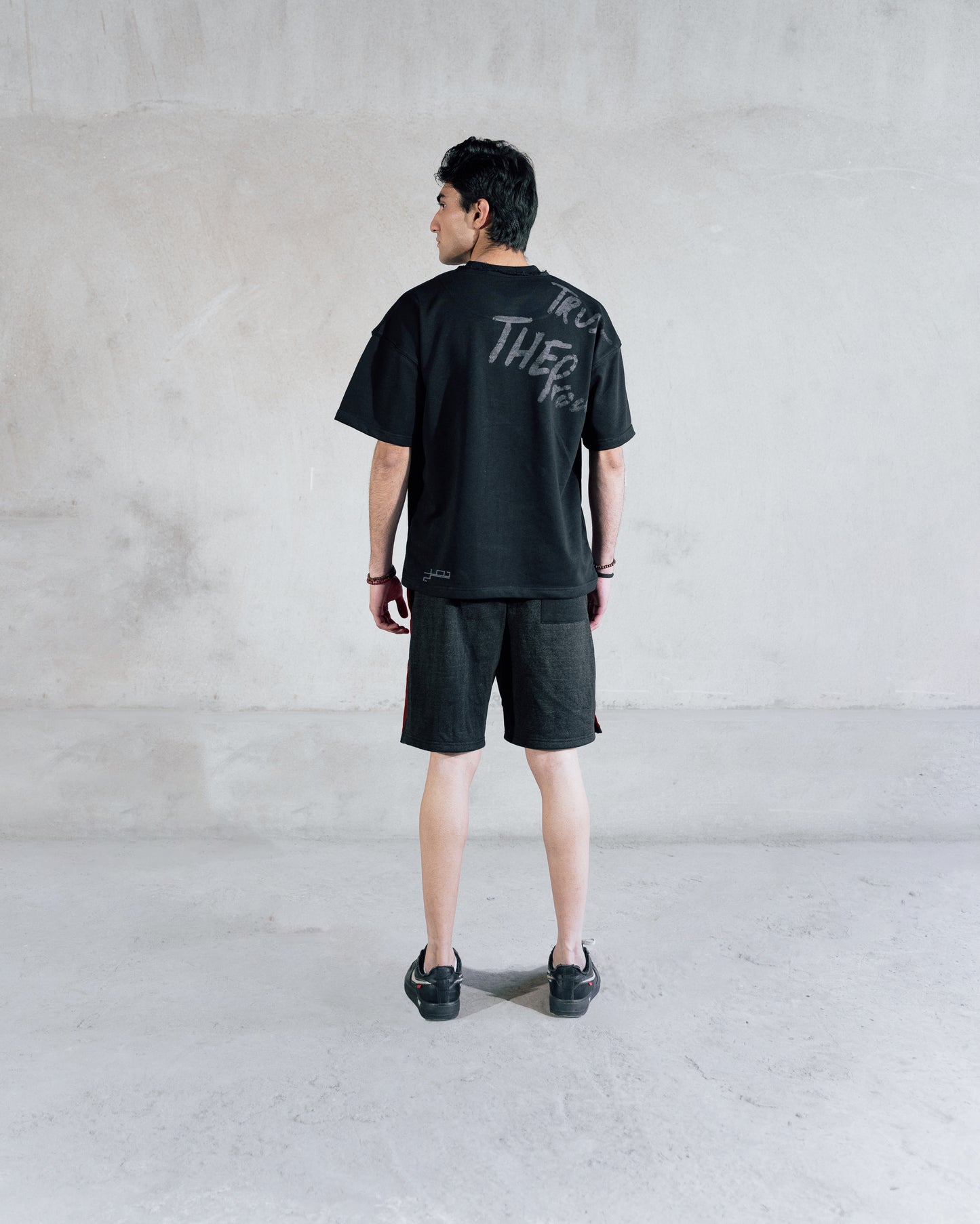 AFTER LIFE SHORTS